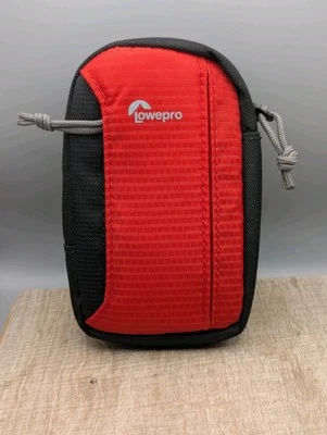 Lowepro Tahoe 25 II Camera Case - Compact, Lightweight, Red - Image 1 of 4