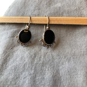 Orecchini vintage in argento 925 e onice - Foto 1 di 4