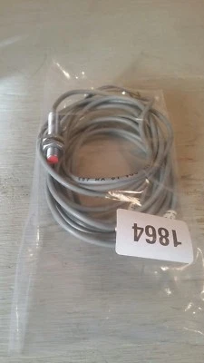 Cutler Hammer E57 Proximity Switch MA18T101 A1 _ E57-MA8T100 _E57MA8T100 - Image 1 of 4