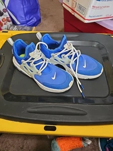 Nike React Presto Mädchen US Größe 7y - Bild 1 von 5