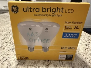 GE Ultra Bright LED Light Bulbs, 150 Watt, Daylight, BR30 Floodlights,  2pk - Picture 1 of 4