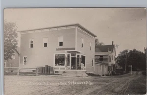 Cartolina Magasin General Store St Armand PQ Quebec merci secche cappelli 1910s RPPC - Foto 1 di 4