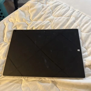 Microsoft Surface 3 (10.8-in) 1657 Wifi+LTE Intel Atom 64GB SSD/2GB Win10 Pro - Picture 1 of 3