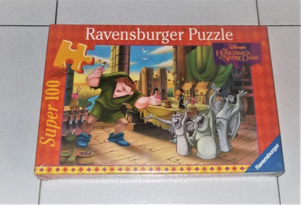 Puzzle IL GOBBO DI NOTRE DAME La stanza nella torre DISNEY Ravensburger Super100 - Immagine 1 di 1