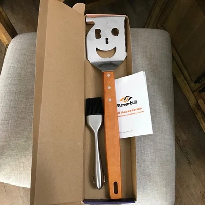 Espátula de barbacoa Steven-bull 7 en 1 herramienta para parrilla al aire libre con cepillo para rociar barbacoa Foto 1 de 3