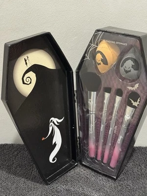 Juego de brochas de maquillaje y mezcla Pesadilla antes de Navidad con caja de recuerdo - NUEVO Foto 1 de 4