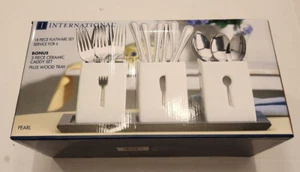 International 18-teiliges Besteckset & 3-teiliges Keramikbehälter-Set, Holztablett Perle - Bild 1 von 4