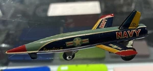 1950er VINTAGE BLECHDOSE US MARINE KREUZFAHRTRAKETEN REGULUS II REIBUNGSSPIELZEUG YOSHI JAPAN - Bild 1 von 5