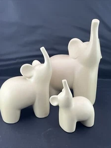 Elephants Set Of 3 Vintage 1980s Cream Glazed Ceramic Figurines - Picture 1 of 14