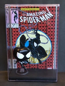 Black Suit Spiderman Funko # 1444 w/ Amazing Spiderman Comic Book #300 backdrop - Picture 1 of 4