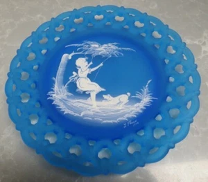 1978 Westmoreland Artist Signed Blue Satin Glass Hand Painted Decorative Plate - Picture 1 of 6