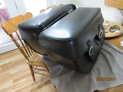 Черные жесткие седельные сумки для 2005 Harley Davidson CVO Fatboy - Изображение 1 из 4