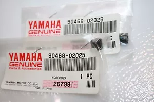 2 NOS Yamaha snowmobile oil line clips SRX440 VMX540 VMAX-4 PZ480 90468-02025 - Bild 1 von 1