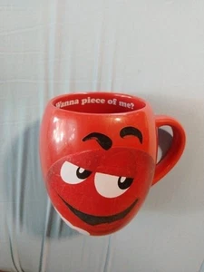 SELTENE M&M Factory 2011 rote Tasse "Wanna Piece Of Me?" Kratzer, guter Zustand! - Bild 1 von 6