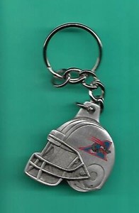 (1) MONTREAL ALOUETTES CFL FOOTBALL  METAL KEY CHAIN  CARD (V5330)  