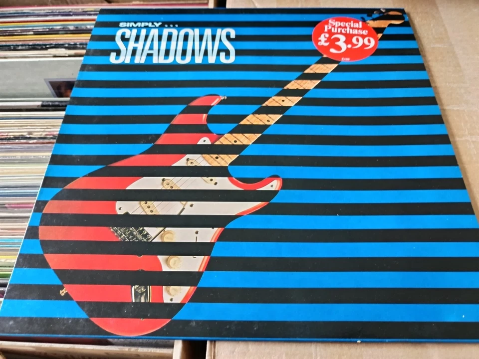 LP Album - Simply ... Shadows      UK 1987    NM/NM - Photo 1/4