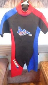 TRAJE MOJADO PARA ACTIVIDADES ACUÁTICAS NEGRO/AZUL/ROJO Stearns Víbora Talla Adulto M - Imagen 1 de 6