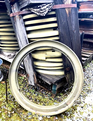 Плоское крыло Dodge Power Wagon 1946-68 M37 1950-68 новое из старых запасов колесо разделенное кольцо 6,50-16" - Изображение 1 из 4