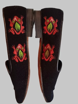 VanEli Mujeres Negro Mocasín Zapatos Bordados Rana MUSEO SHARON COWLES ARTE ESTATE Foto 1 de 4