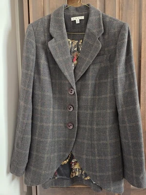 Chaqueta CABI PARA MUJER ROPA DE HOMBRE A CUADROS Caballo Bufanda Estampado Forro Talla 10 Usada en Excelente Condición  Foto 1 de 4