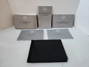2021 Nissan Altima Owners Operator Manual Set With Case OEM Free Shipping - Foto 1 di 7