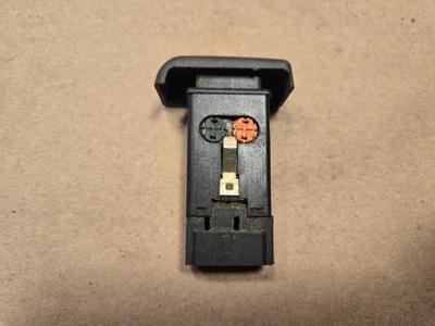 Interruptor ventana trasera térmica Land Rover Discovery 1 AMR3750 Foto 1 de 4