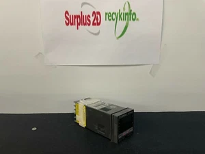 Omega CN76000 Autotune Temperature Controller - Picture 1 of 5