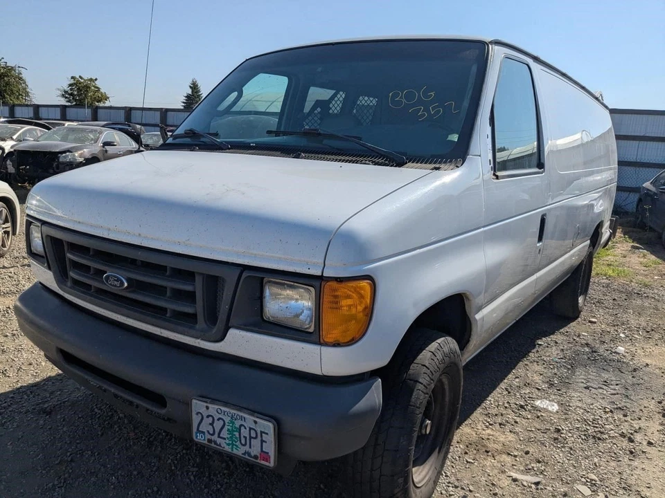 Luz de estacionamiento/esquina del conductor luz de estacionamiento señal de giro para camioneta Ford E150 03-07 30429576 Foto 1 de 4