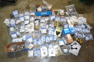 HUGE PLUMBING LOT ~ SLOAN REPAIR PARTS FROM CLOSED JAIL ~ GOOD MIX ~ See Photos! - Picture 1 of 24