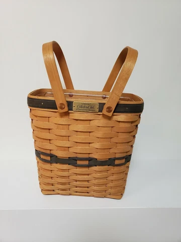 Longaberger Collectors Charter Membership Basket 2 Handle 2000 with clear liner Cover