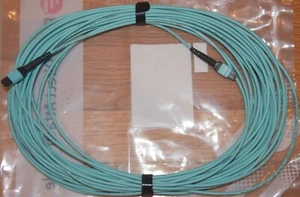 Fibra multimodo Corning OM4 12 MTP F-F 60 FT (18 M) - Imagen 1 de 3