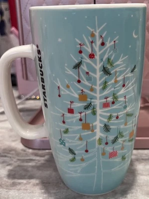 Taza de café Starbucks Blue Ombre con árbol de Navidad blanco vacaciones 16 oz de altura 2019 Foto 1 de 4