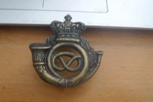 Original Victorian British Army Staffordshire Rifles Glengarry Cap Badge - Picture 1 of 2