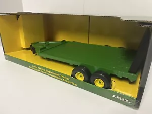 ERTL 1/16 John Deere GREEN IMPLEMENT TRAILER FOR TRACTOR - Picture 1 of 11