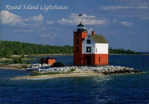 Mackinac Island,MI Round Island Lighthouse Michigan Postcard - Picture 1 of 2