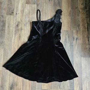 Zoe Ltd Black Sleeveless Velvet Girl's Size 12 Dress with Floral Corsage Straps  - Picture 1 of 7
