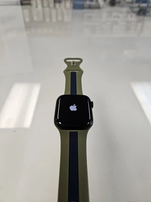 Apple Watch Series 7 45MM Green - Image 1 of 4