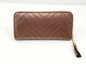 Cartera Larga Mujer Bronce Texturizado Chevron Borla Cremallera 12 Ranuras para Tarjetas y Bobinas - Imagen 1 de 3