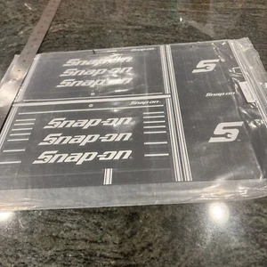 Snap On katspfmblk magnetic tool storage picture frame with removable logo’s - Picture 1 of 4