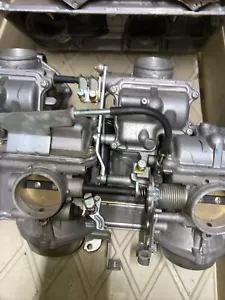 HONDA VF1000 84-86 CARBURETTORS 16100-MB6-601 BRAND NEW - Picture 1 of 4