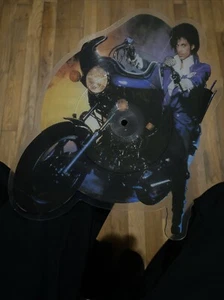 Prince - Purple Rain Shaped Picture Disc MINT CONDITION 1984 W9174p - Picture 1 of 2