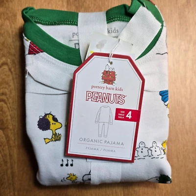 POTTERY BARN KIDS ORGANIC PEANUTS SNOOPY HOLIDAY TIGHT FIT PAJAMAS SIZE 4 - Image 1 of 4