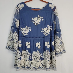 Sundance Fleur in Bloom Bluse Spitze Blumen bestickt Glockenärmel Gr. M blau - Bild 1 von 9