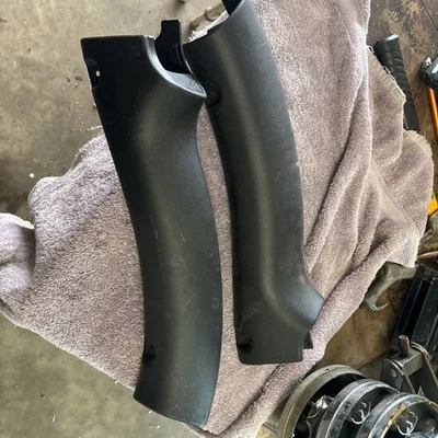2018 - 2023 JEEP WRANGLER Right & LEFT C PILLAR TRIM MOLDING 6BR60tTX7AB - Image 1 of 4