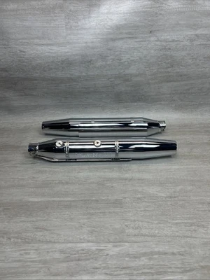 HARLEY-DAVIDSON OEM 64708 STOCK MUFFLER EXHAUST OFF 2016 FLSTC HERITAGE Shield F - Image 1 of 4