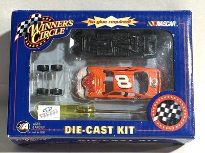 🔥 CÍRCULO DE GANADORES #8 Dale Earnhadt Jr KIT DE COCHE FUNDIDO A PRESIÓN NASCAR 1:64 Foto 1 de 2