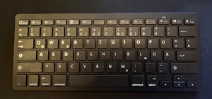 CSL Bluetooth Keyboard - schwarz - CSL 24209 Slim Bluetooth V 3.0 Tastatur Qwert - Bild 1 von 5