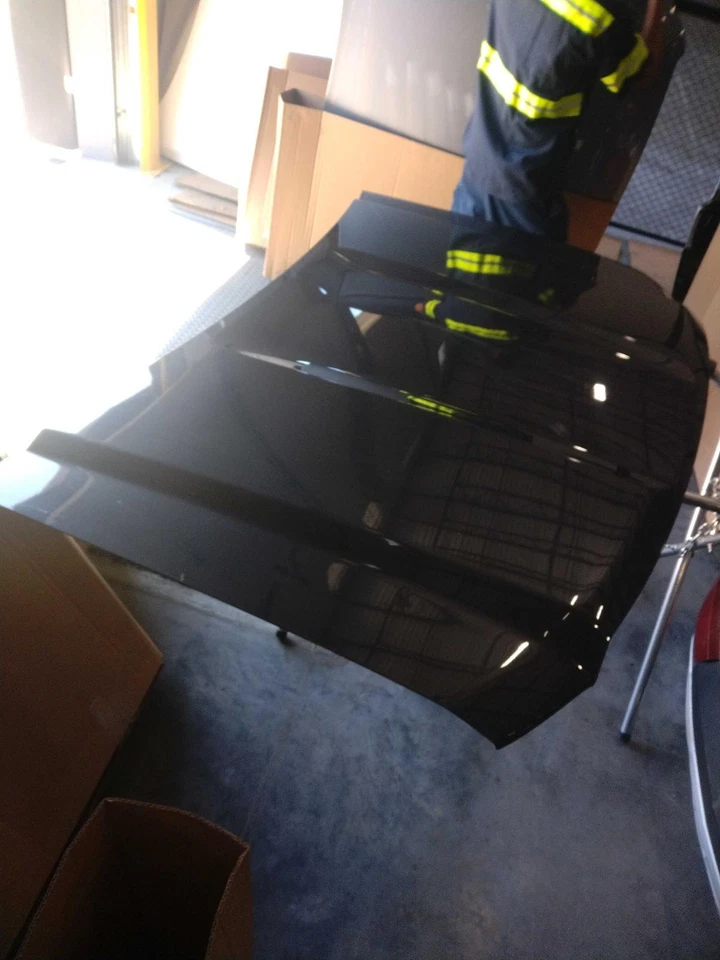 二手连帽适合:2016 Gmc Sierra 1500 皮卡 A 级 — 第 1/4 张图片