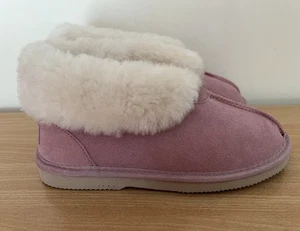 Ugg pink fluffy Ankle Booty sheepskin women’s slippers size US AU 8 1579200 NWOT - Picture 1 of 5