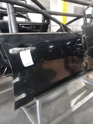 Conjunto de puerta delantera derecha usado se adapta a: Nissan Altima 2017 eléctrico SDN sin a Foto 1 de 4